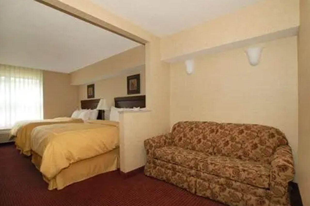 Comfort Suites Lake George - Queensbury Exterior foto