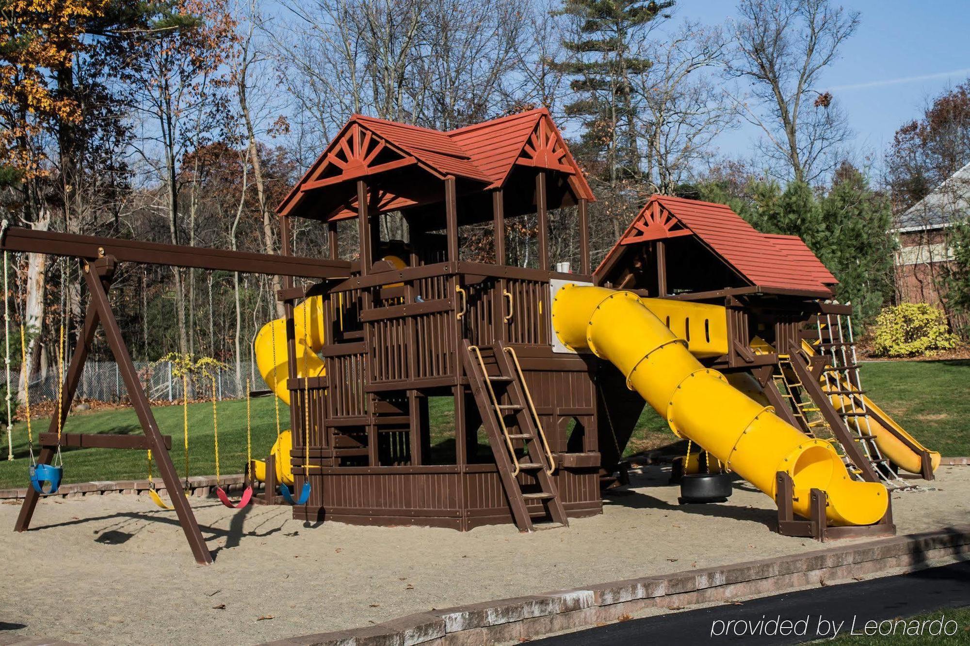 Comfort Suites Lake George - Queensbury Exterior foto