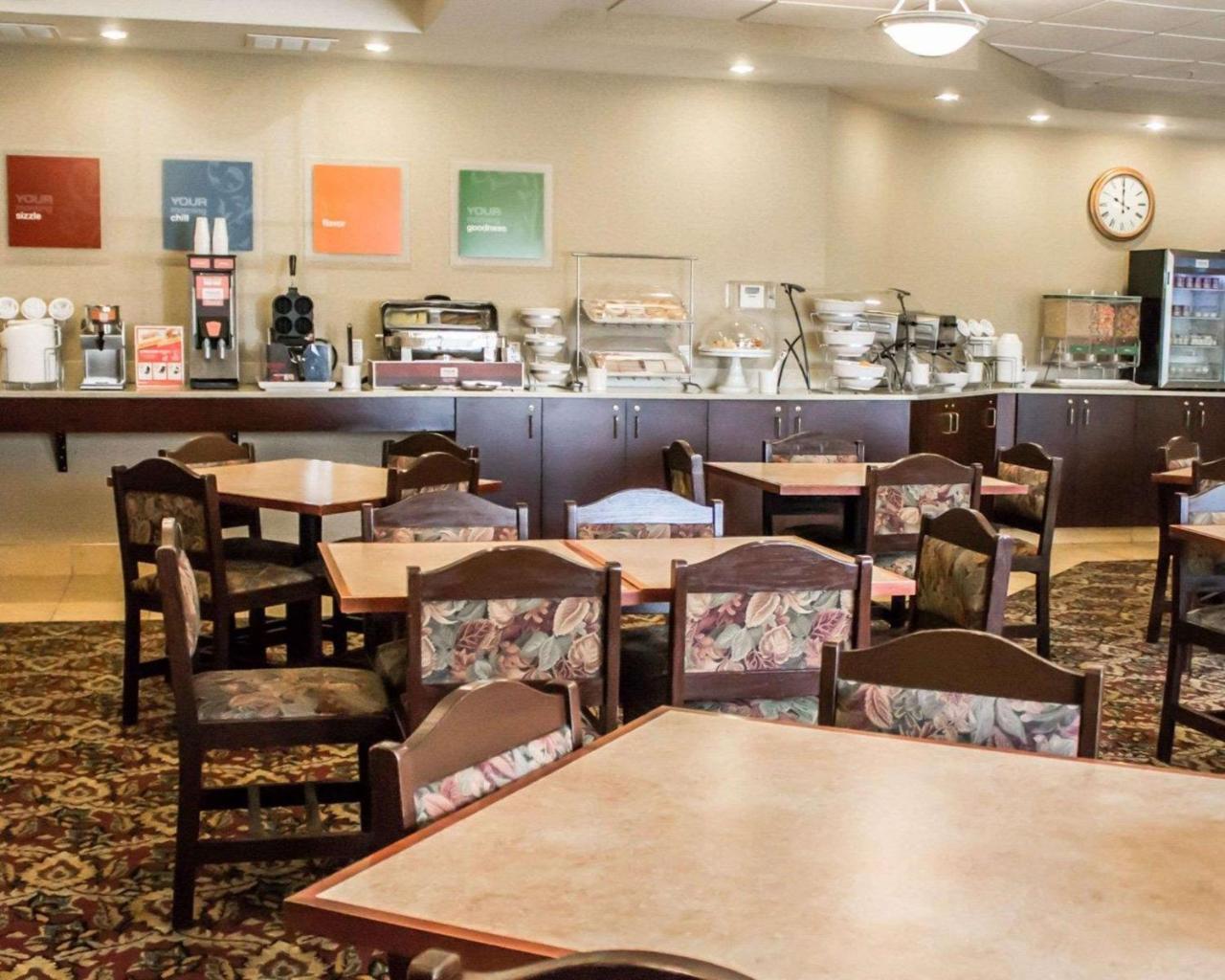 Comfort Suites Lake George - Queensbury Exterior foto