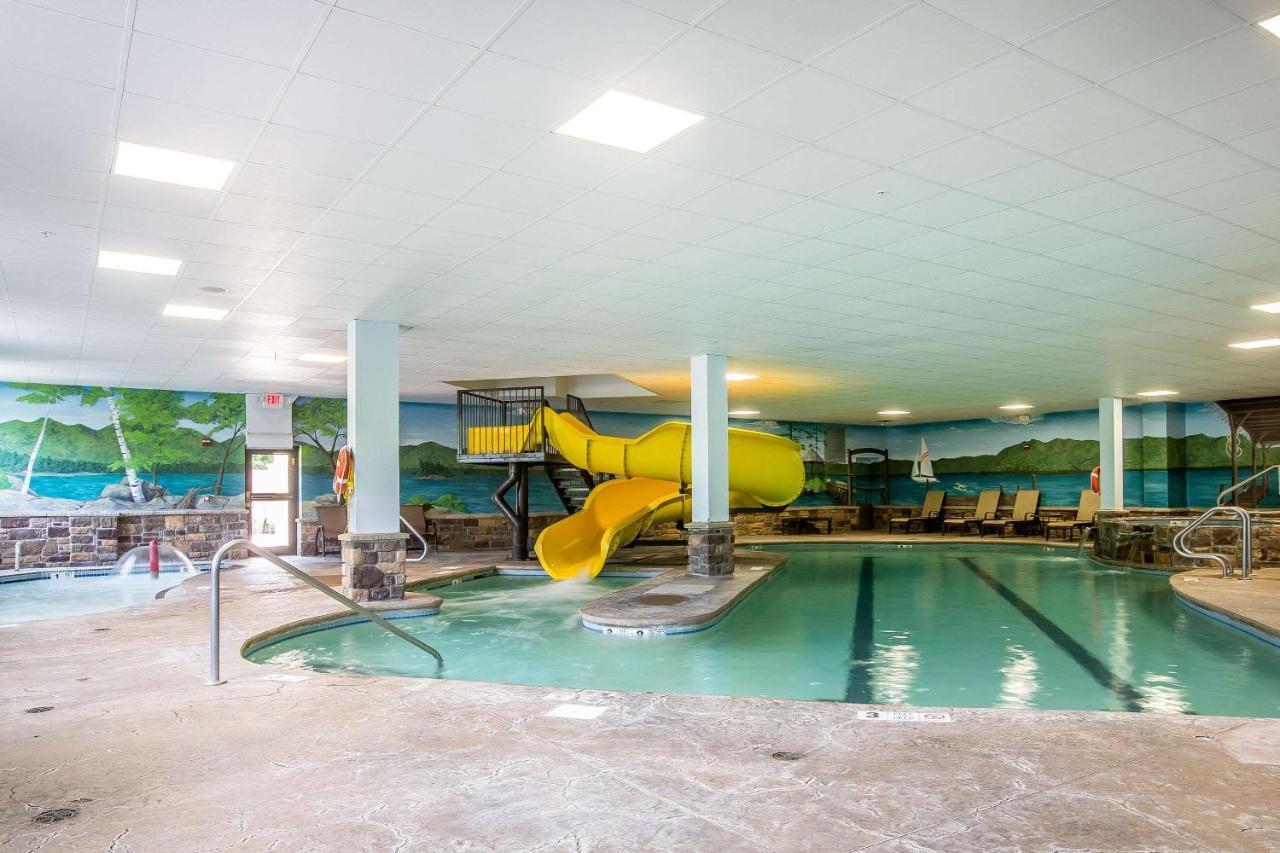 Comfort Suites Lake George - Queensbury Exterior foto